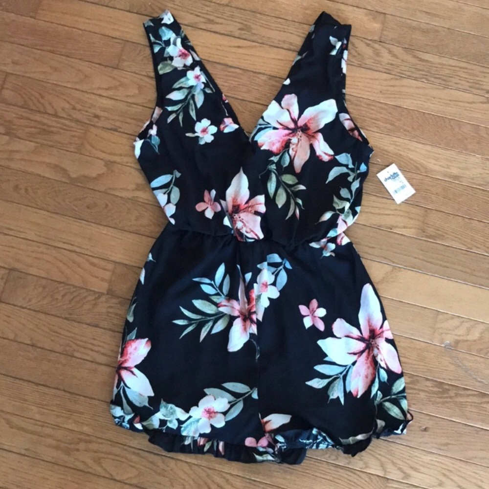 NWT Black floral Charlotte Russe romper 🌺